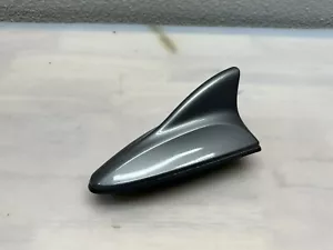 2009-2014 HYUNDAI SONATA ROOF RADIO SHARK FIN ANTENNA 96210-3Q800P3G OEM - Foto 1 di 7