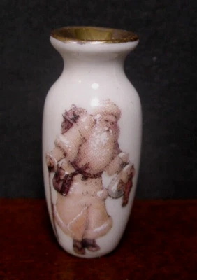 Christmas Vase ~Victorian Santa ~Dollhouse Miniature ~ UK ~ 1:12 scale ~Room Box - Image 1 of 4