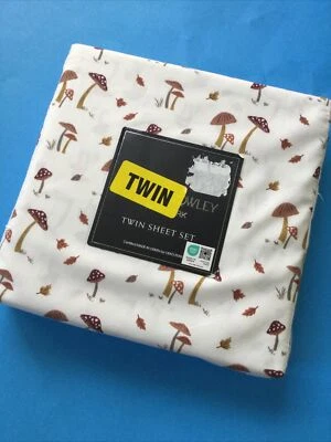 Twin Sheet Set Cynthia Rowley New York 13 Inches White With Mushrooms New - Image 1 of 4