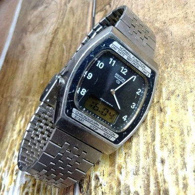 Ricoh Riquartz Vintage Jump Minute Rare Ana Digi Working from Japan - Image 1 of 4