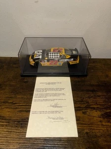 Ward Burton 1:24 Scale Die-cast With Case Caterpillar #22 Autographed With COA - Picture 1 of 9