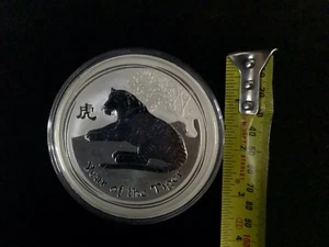 10 oz Year of the Tiger .999 Silver Proof Coin in Capsule 2010 Perth Mint UNC - Picture 1 of 4