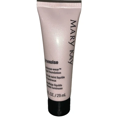 Mary Kay Timewise Luminous-Wear Liquid Foundation Shade Ivory 3 Normal-Dry Skin! - Image 1 of 4