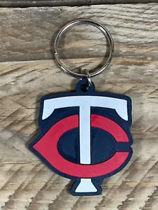 MLB Minnesota Twins Keychain 3” Baseball Team Logo Charm Red Blue 2019 Key Ring - Picture 1 of 5