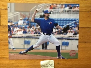 R.A. Dickey Toronto Blue Jays Photo File Spring Training Pitching 8x10 Picture - Picture 1 of 2