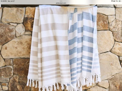 2 Toallas de Playa Pottery Barn Rayas 40 x 70 Gris Blanco Rayas Borlas Nuevas Foto 1 de 3