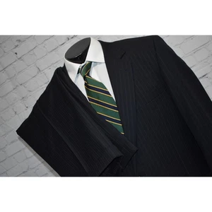 Jos A Bank Suit 2 Piece 2 Button Men Size Jacket 43 Long Wool Blue Pants 38 x 32 - Picture 1 of 14
