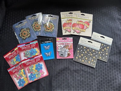 Lot of Iron-On Appliques ~ Flowers Dogs Rhinestones Hearts & Butterflies - New - Изображение 1 из 4