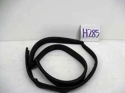 New OEM Mitsubishi Rear Right Door Window Runchannel 1992-2000 Montero MB669762 - Image 1 of 2