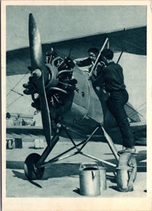 Postal de recarga de combustible de avión Checoslovaquia 4x6 - Imagen 1 de 2