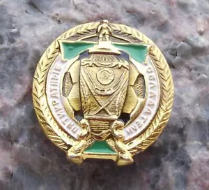 Vintage Dynamo Dinamo Moscow Soviet Cup Football Soccer 5 Time Winners Pin Badge - Picture 1 of 2