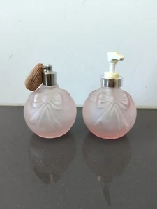 Vintage Frosted Pink Glass Bow Perfume Bottle W/Atomizer Lotion Dispenser K14 - Picture 1 of 11