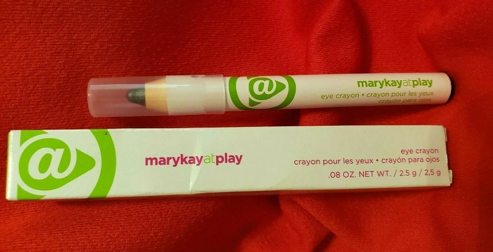 Mary Kay At Play CRAYÓN OJO HUMO PÚRPURA, 0,08 oz., Nuevo en Caja Foto 1 de 1