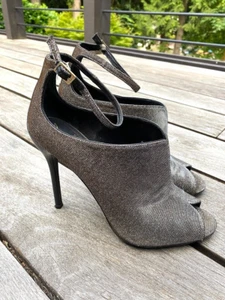 Brian Atwood Silver Glitter Sparkly Peep Toe Pump, Size 9 - Picture 1 of 14