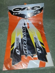 ONE INDUSTRIES FORK GUARD GRAPHICS SUZUKI RMZ250 - Picture 1 of 4