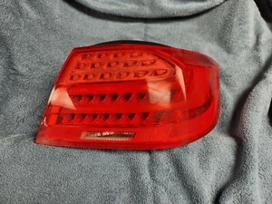 2011 2012 2013 BMW E93 328 TAIL LIGHT RIGHT PASSENGER 63217252094-06 CONVERTIBLE - Imagen 1 de 2