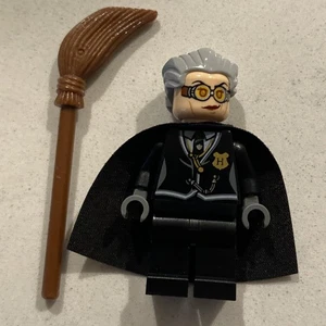 Lego Madame Hooch Minifigur 4737 Quidditch Besen HP106 Lot Harry Potter - Bild 1 von 2