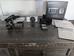 Fujifilm X-A2 White 16.3MP White Mirrorless Digital Camera Body 2 OEM Batteries  - Picture 1 of 19