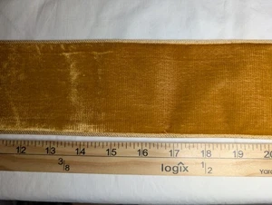 Borde de terciopelo dorado de 3 1/4" de ancho 94"  - Imagen 1 de 1