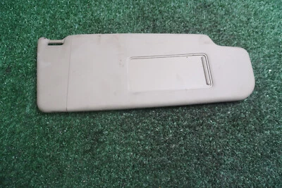 Volkswagen Beetle 2015 lado del pasajero parasol fabricante de equipos originales 1 pieza 215652 Foto 1 de 2