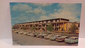 John F. KENNEDY International Airport ,east wing building(voitures park)(S50-20) - Picture 1 of 2