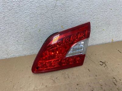Luz trasera interior LED para pasajero derecho Nissan Sentra 2013 2014 2015 OEM N2584 DW Foto 1 de 4