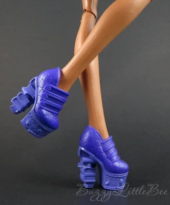 Monster High Doll G3 Twyla Boogeyman Skulltimate Secrets: Garden Mysteries Shoes - Image 1 of 4