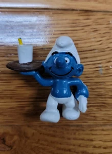 Die Schlümpfe Kellner Server Schlumpf Schleich Vintage Peyo 2" (JF36 - Bild 1 von 2