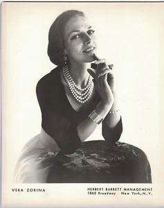 Foto publicitaria de bailarina/actriz/coreógrafa Vera Zorina #3 - Imagen 1 de 1