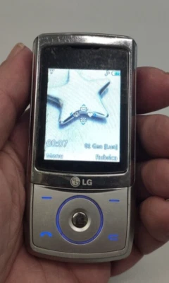 Telefono Cellulare LG KE500 con cavo ricarica e adattatore cuffie  - Immagine 1 di 4