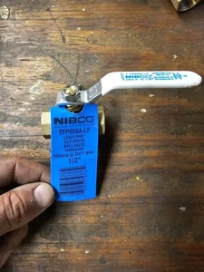 NIBCO 1/2" THREADED BRASS BALL VALVE LEAD FREE TFP600A-LF - Picture 1 of 5