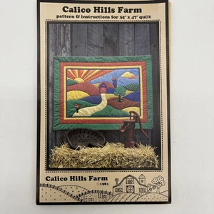 "Patrón de edredón de granja Calico Hills e instrucciones para edredón de 35x47"" de colección 1981" - Imagen 1 de 4