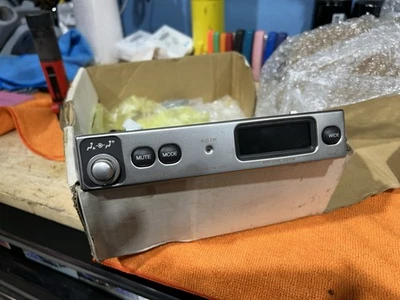 Controlador de som Mazda Miata NOS para LE e edição especial - Imagem 1 de 4