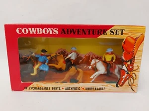 Juego de aventura de vaquero de colección juguete de plástico soldados Hong Kong NOS + caja - Imagen 1 de 17