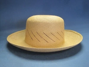 Panama Hand Woven Straw Hat Unused w 3 1/2" Brim Exceptional & Clean - Picture 1 of 9