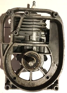 Conjunto de bloque corto WEEDEATER para recortadora Featherlite TE475 - Imagen 1 de 5