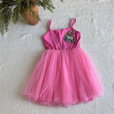 Vestido de babado rosa vibrante Lola + The Boys 100% algodão tamanho 7/8 - Imagem 1 de 4