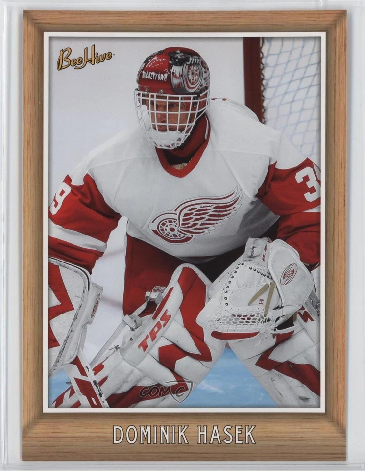 2006-07 Upper Deck Bee Hive 5x7 Photocards Dominik Hasek #207 HOF - Image 1 of 2