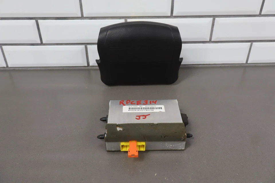 91-93 C4 Corvette Left Steering Wheel Air Bag (Black Trim) & Module Foto 1 de 4