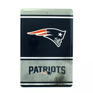 New England Patriots NFL Team Logo Tin Sign - Picture 1 of 1