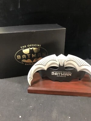 DC Direct Official BATMAN BATARANG W/ Box & COA #583 Of 950 Limited. 1999. - Image 1 of 4