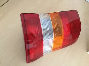 GENUINE VAUXHALL ASTRA F ESTATE VAN DRIVER SIDE RH REAR LIGHT LAMP 90442018 NEW - Picture 1 of 5