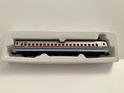 Model Power HO Scale 1095-C Amtrak Passenger Coach W/o Pantograph  - Image 1 of 4