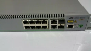 ALLIED AT-8100L 8 ports + 2 combo SFP POE - Photo 1/2