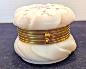 Antique WAVECREST Ladies Dresser Box ~ Vintage Vanity Trinket / Jewelry Box - Picture 1 of 9