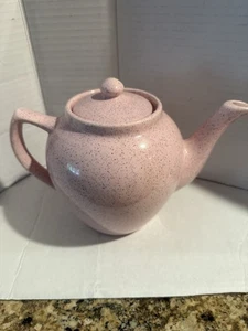 Vintage Bauer Pottery Pink Speckled Tea Pot with Lid and no Chips - Picture 1 of 16