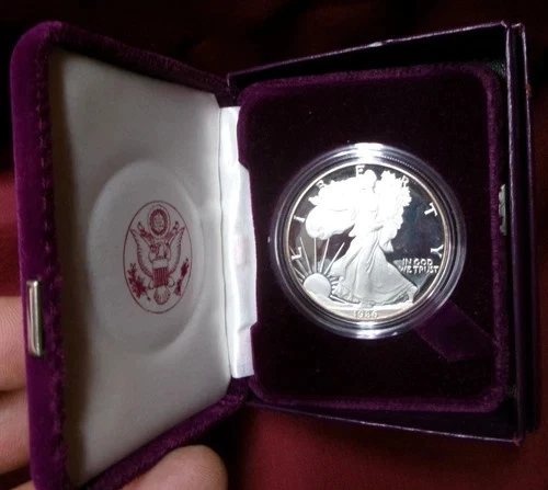 1986 American Eagle One Ounce Proof Silver Bullion $1 Coin missing COA - Image 1 of 1