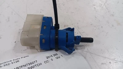 Переключатель педали тормоза Chrysler 200 2015 2016 2017 - Изображение 1 из 4