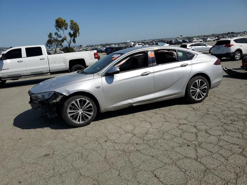 GRY RIGHT FRONT DOOR ASSEMBLY 2018-2020 BUICK REGAL Foto 1 de 4