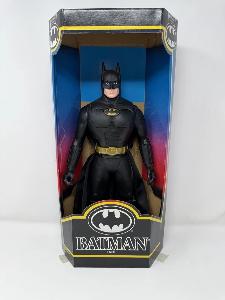 1991 Kenner Batman Returns 14" Action Figure - R8